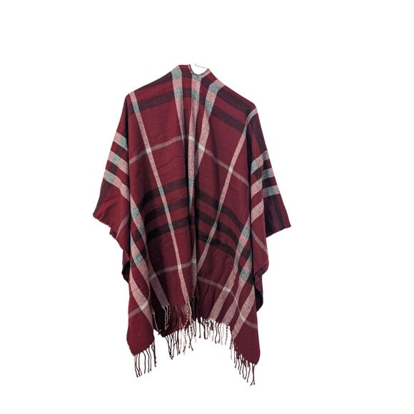 Cozy Red Plaid Poncho – One Size Fits All - Picture 4 of 4